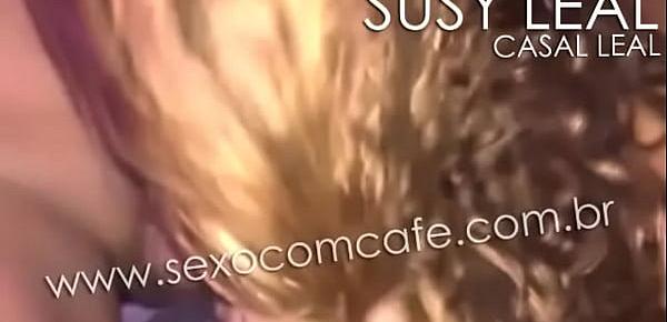  Susy Leal, minha esposa, mamando o comedor até gozar na boca dela - SEXOCOMCAFE